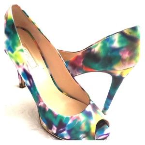 Guess Peep Toed Pumps